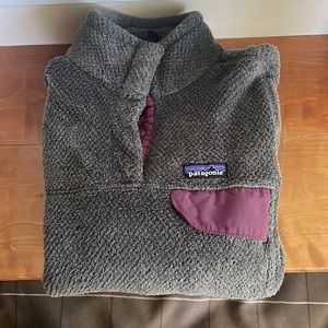 Nice like-new Patagonia fleece (grey with purple trim)